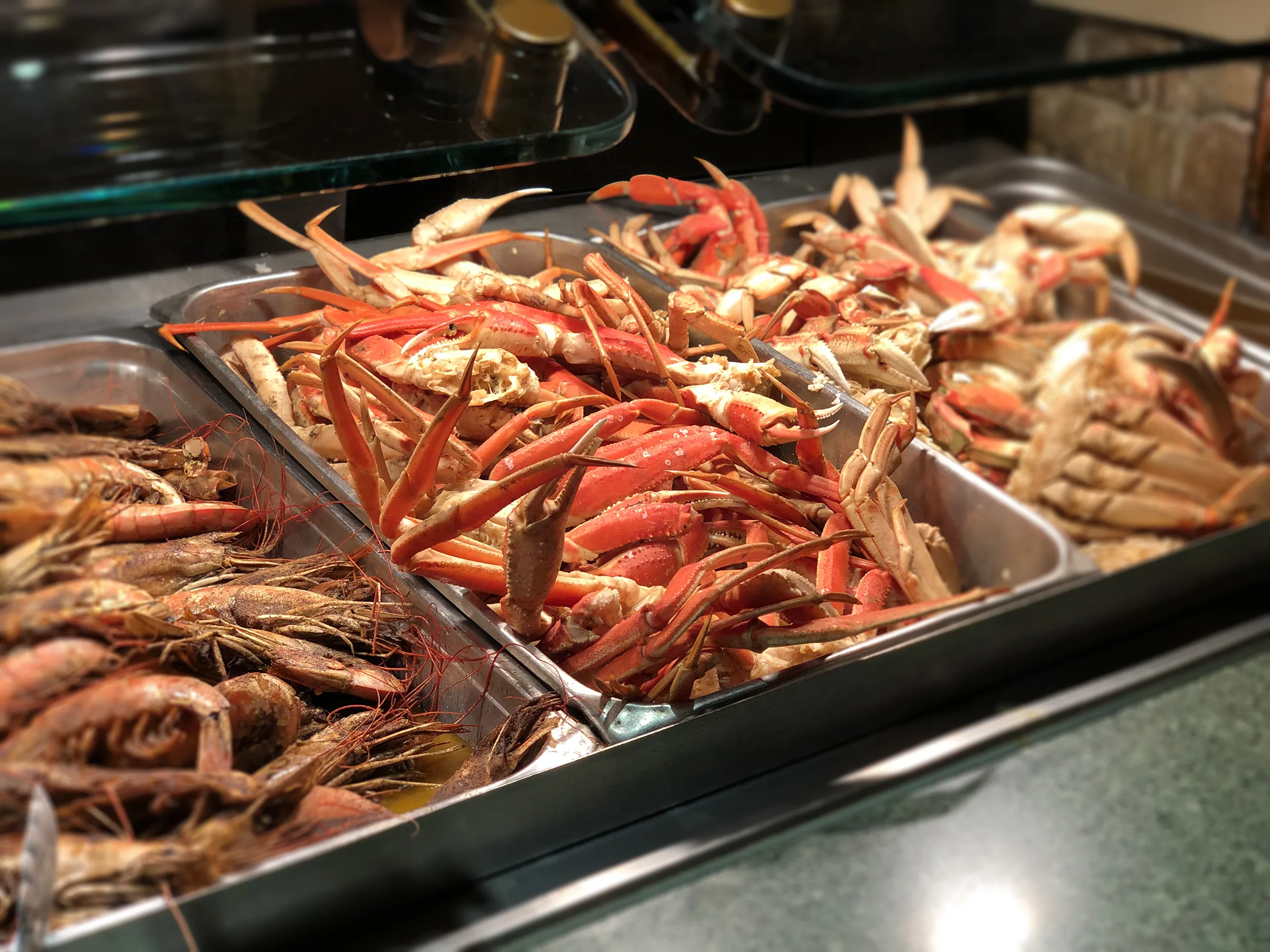 Fresh shrimp and crab legs served at the seafood buffet